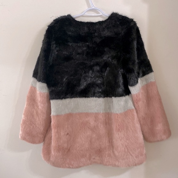 PAT women’s fur coat, size medium, W21 L29, Acrylic and polyester. - Picture 2 of 7